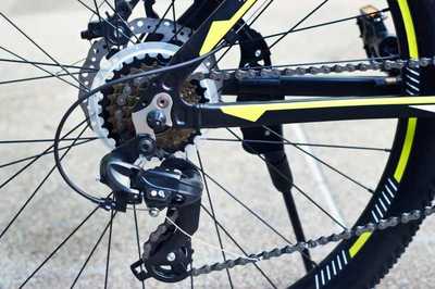 自行车的齿轮和后轮图片-自行车齿轮和后轮素材-高清图片-摄影照片-寻图 .